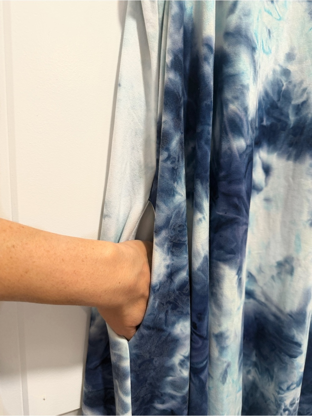 Vanilla Bay Blue & White Tie-Dye Sleeveless Dress - Picture 5 of 5